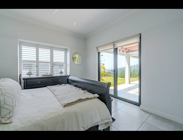 2 BEDROOM TOWNHOUSE FOR SALE IN SHAKAS ROCK